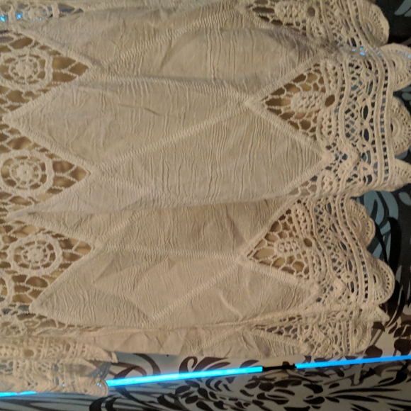 Top - Picture 3 of 3